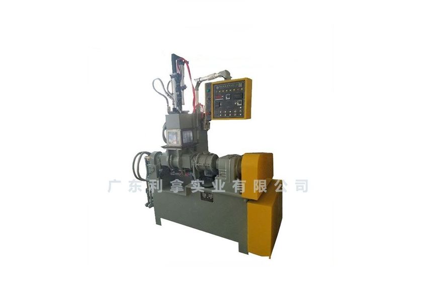 硅膠密煉機(jī)：高效混煉的核心設(shè)備與技術(shù)解析